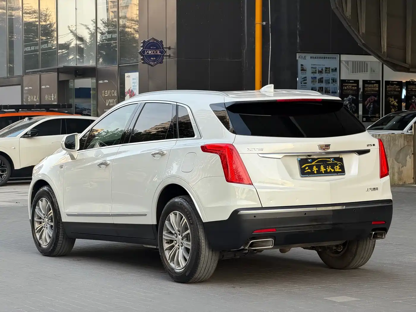 Cadillac XT5 2016 25T Luxury Model фото 6