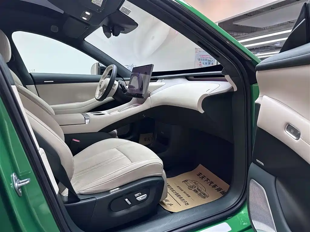 Xiaomi Auto Xiaomi YU7 2025 Ultra Long Range High Performance AWD Max Edition фото 6