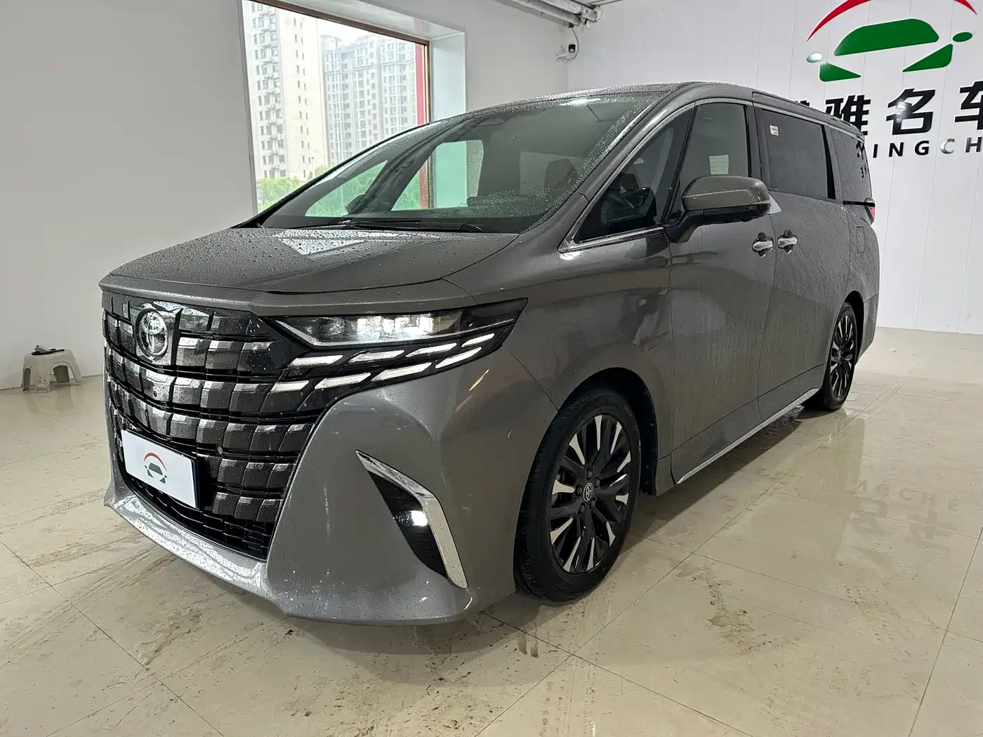 Toyota Alphard 2024 Hybrid 2.5L Prestige Edition фото 2
