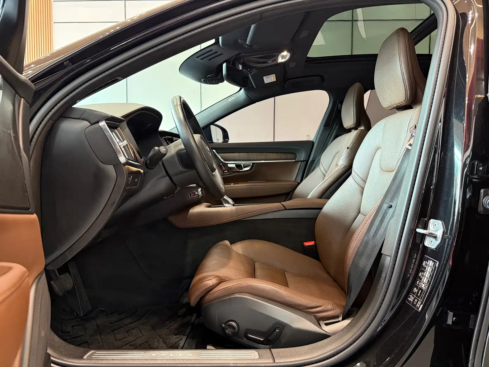 Фото 5 - Volvo S90