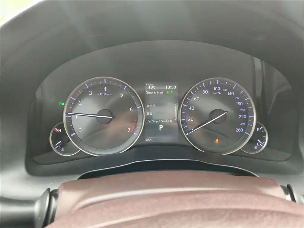 Lexus ES 2016 200 Midnight Special Limited Edition фото 4