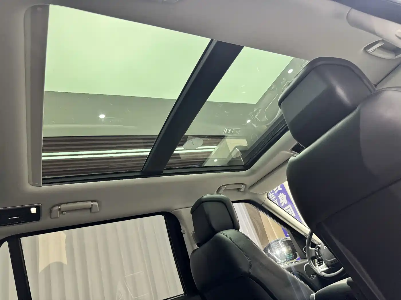 Фото 22 - Land Rover Range Rover