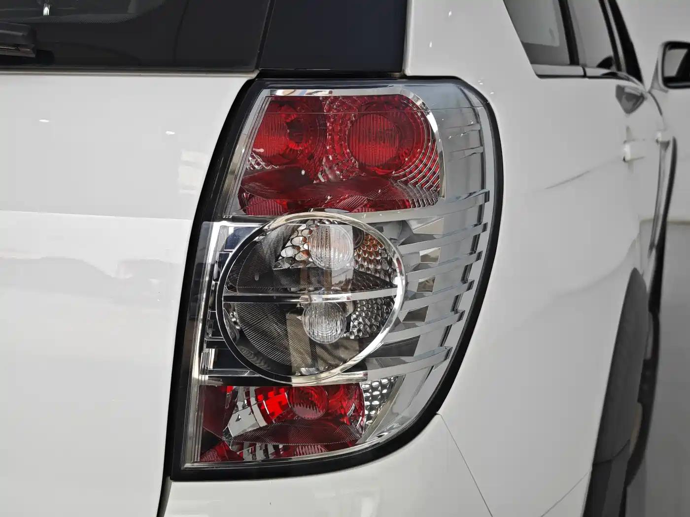 Chevrolet Captiva 2012 2.4L 4WD Flagship Edition 7-Seater фото 24