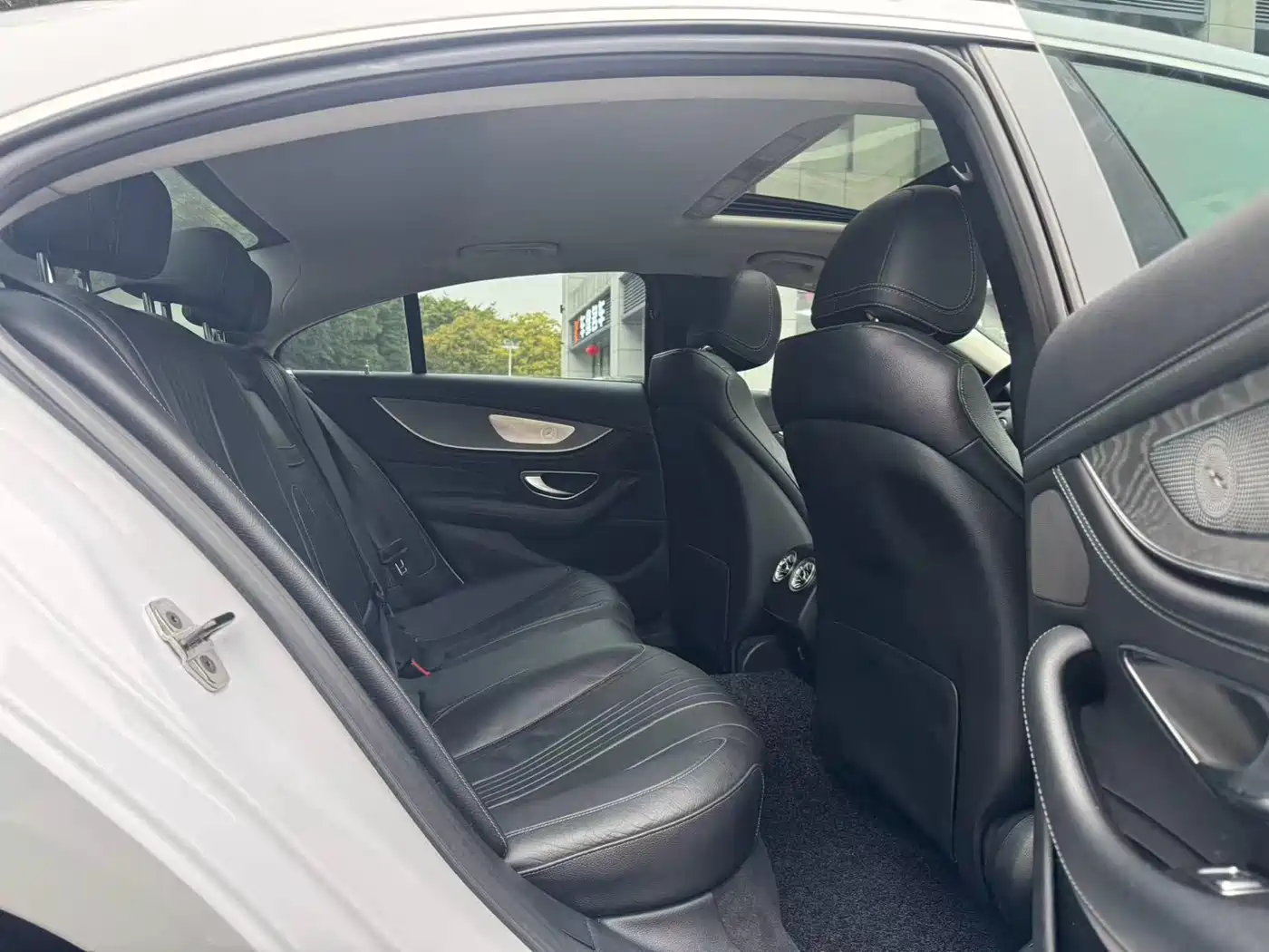 Mercedes-Benz CLS 2020 CLS 300 Dynamic фото 4