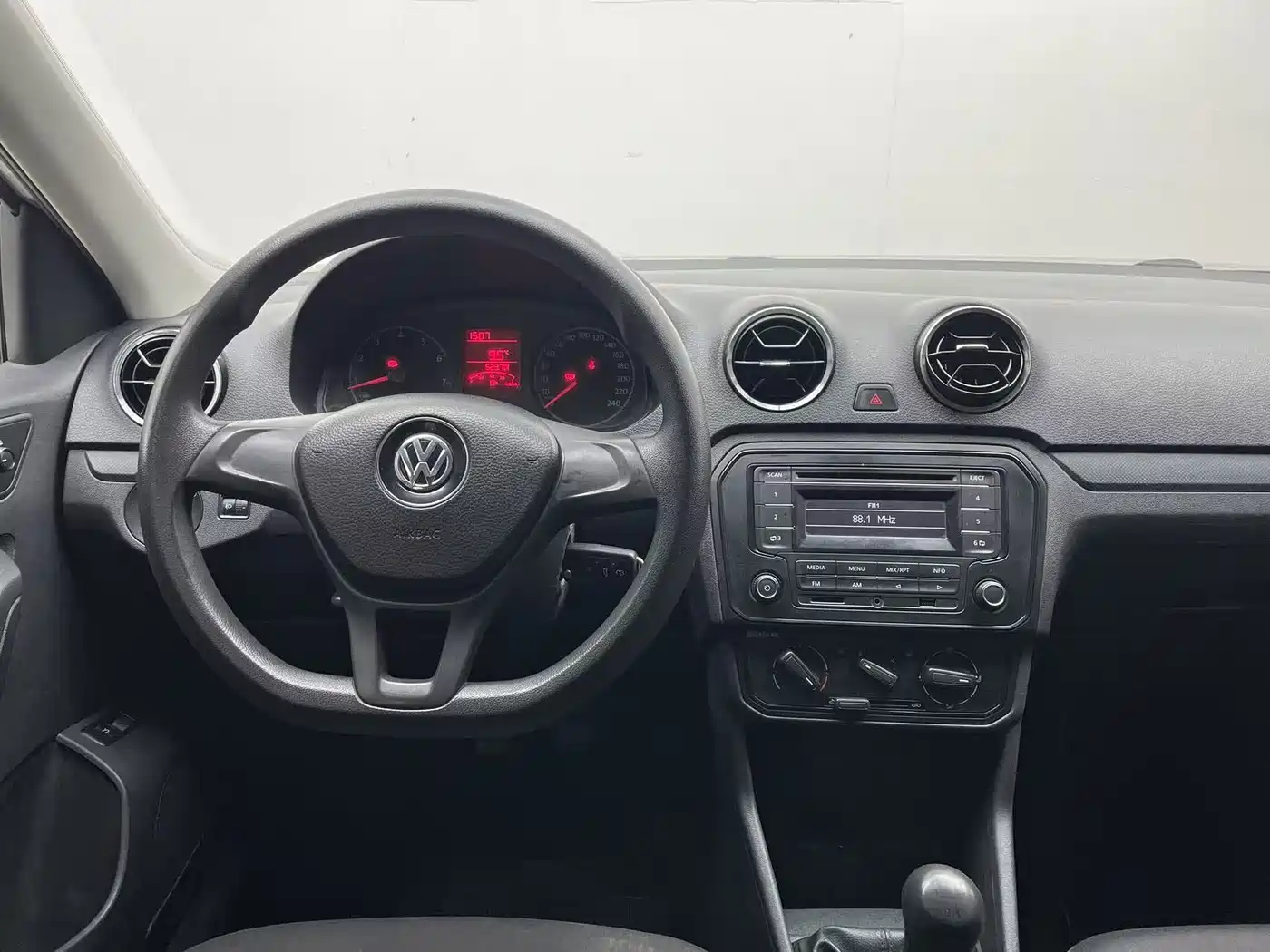 Volkswagen Jetta 2017 1.5L Manual Fashion фото 12