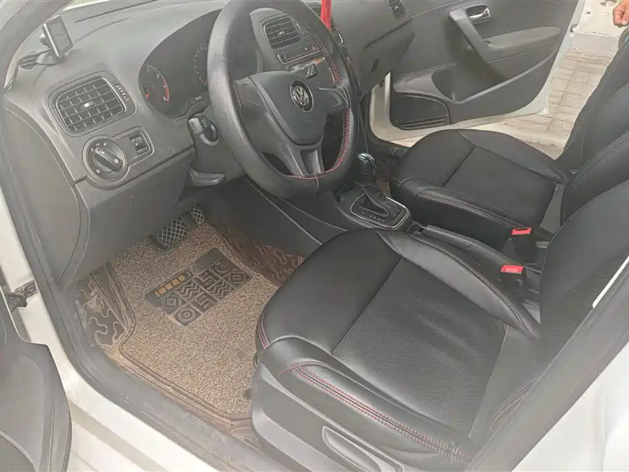 Volkswagen Polo 2018 1.5L Auto Safe Drive фото 9