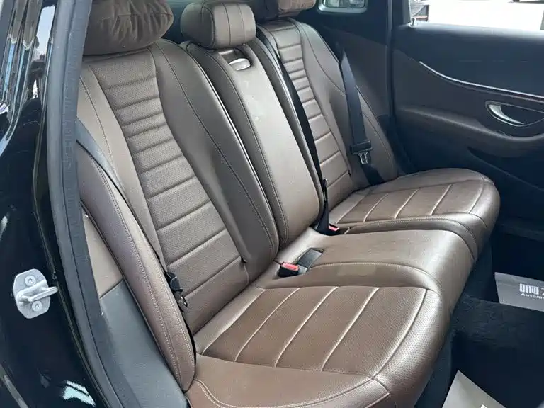 Mercedes-Benz E-Class 2023 E 300 L Sport Fashion фото 20