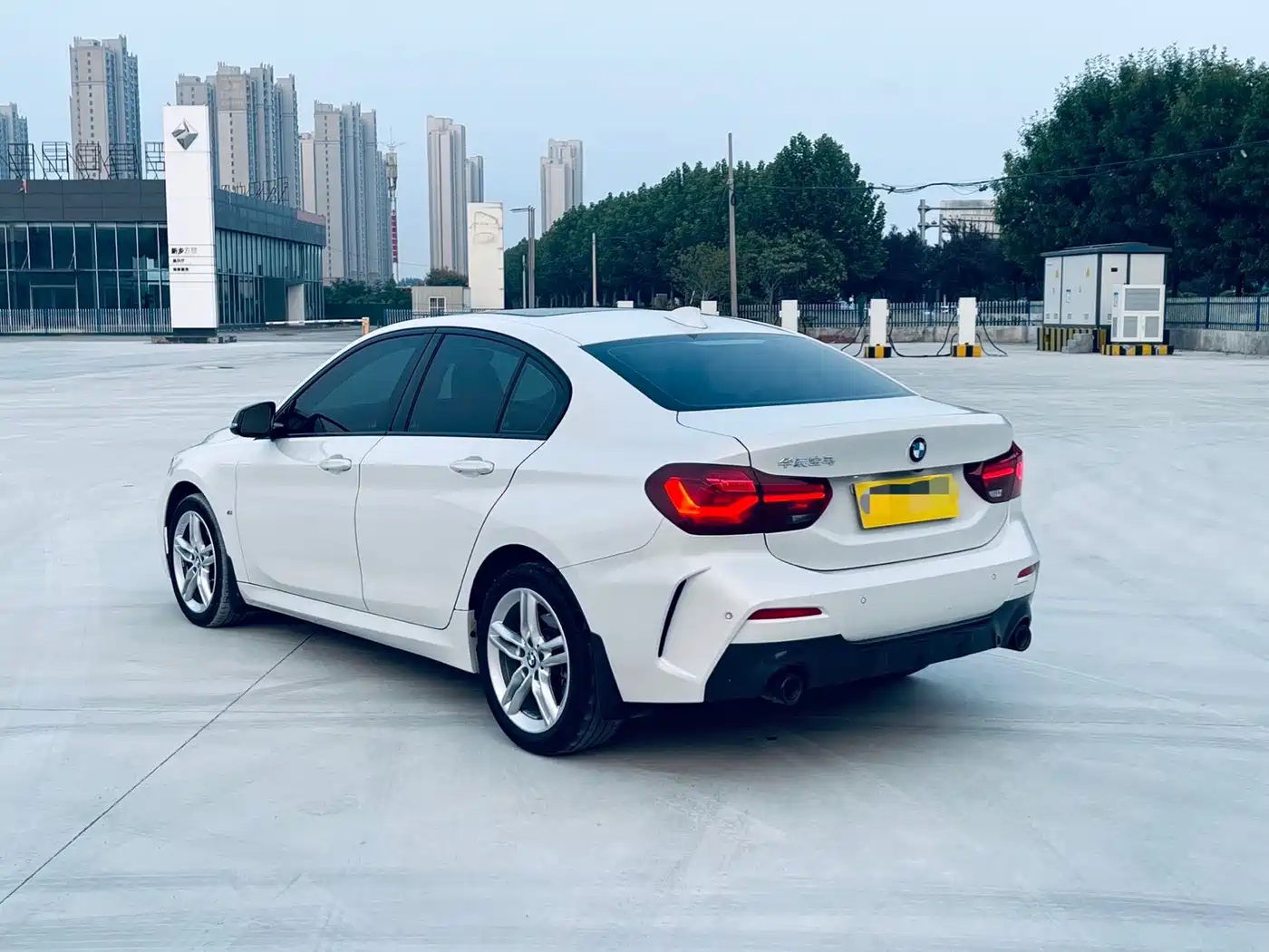 BMW 1 Series 2023 2023 120i M Sport Shadow Edition