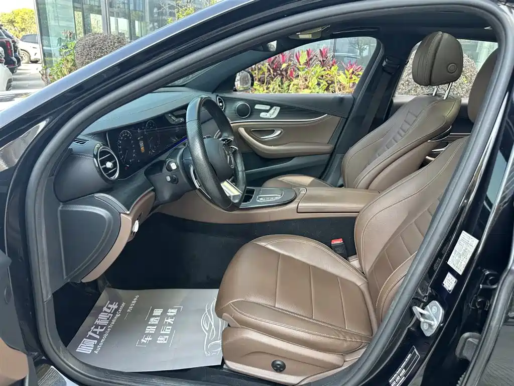 Mercedes-Benz E-Class 2023 E 300 L Sport Fashion фото 16