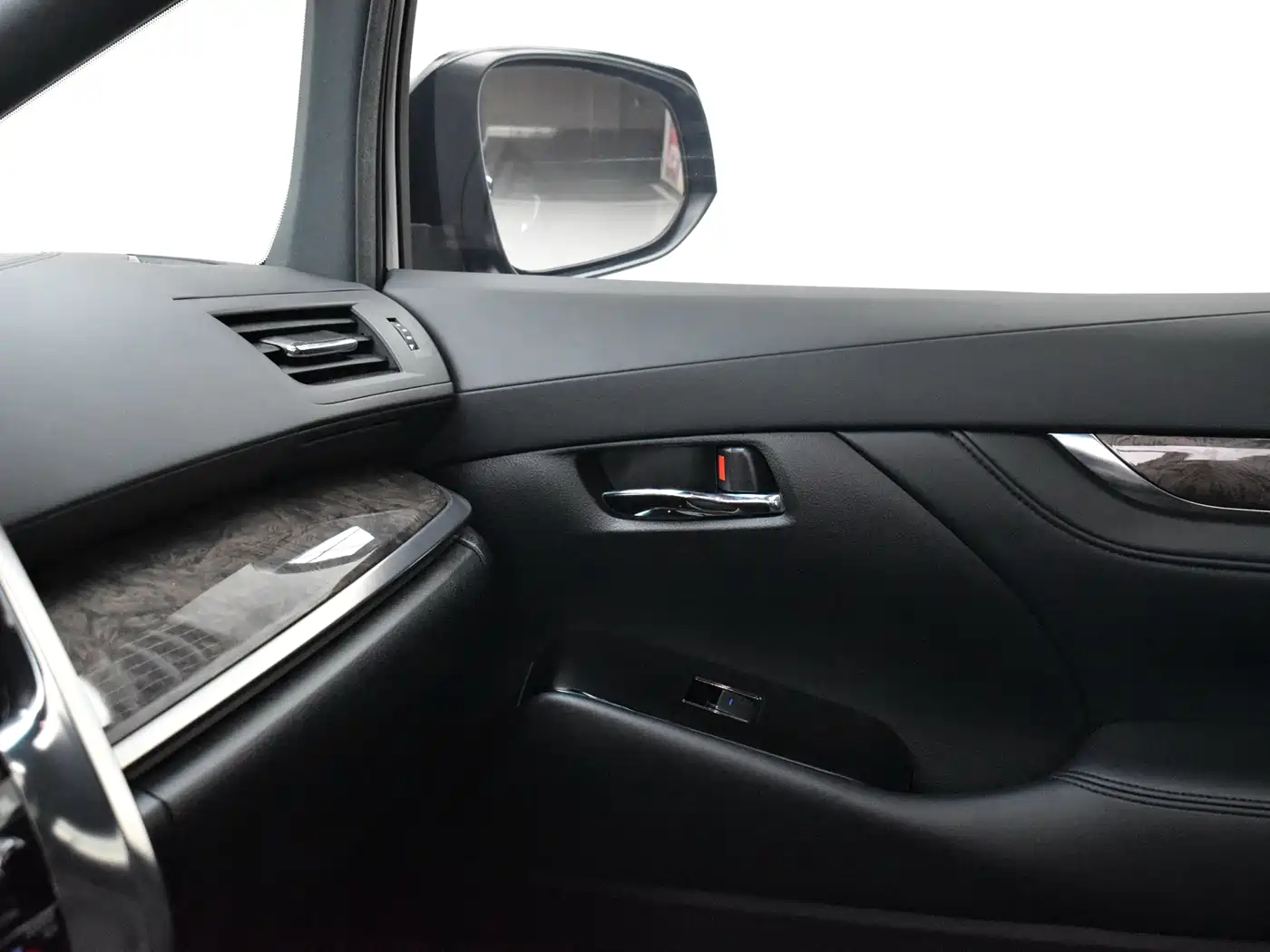 Toyota Vellfire 2022 2021 Crown Hybrid 2.5L HV Supreme Edition