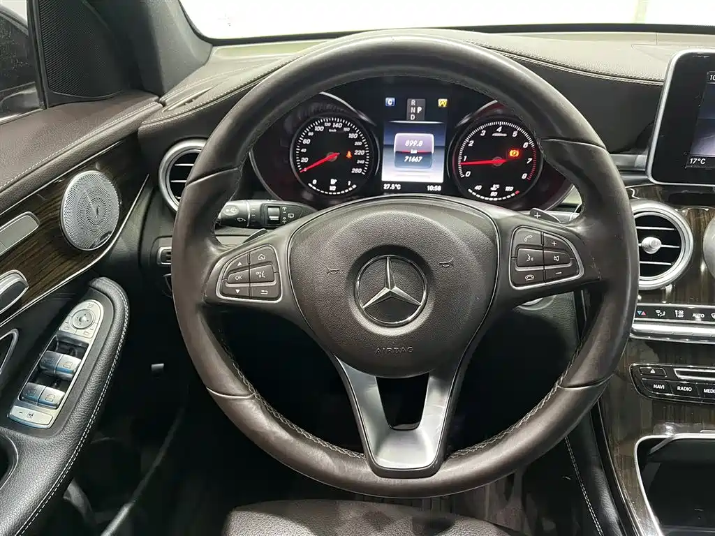 Mercedes-Benz GLC 2019 GLC 260 L 4MATIC Dynamic фото 11