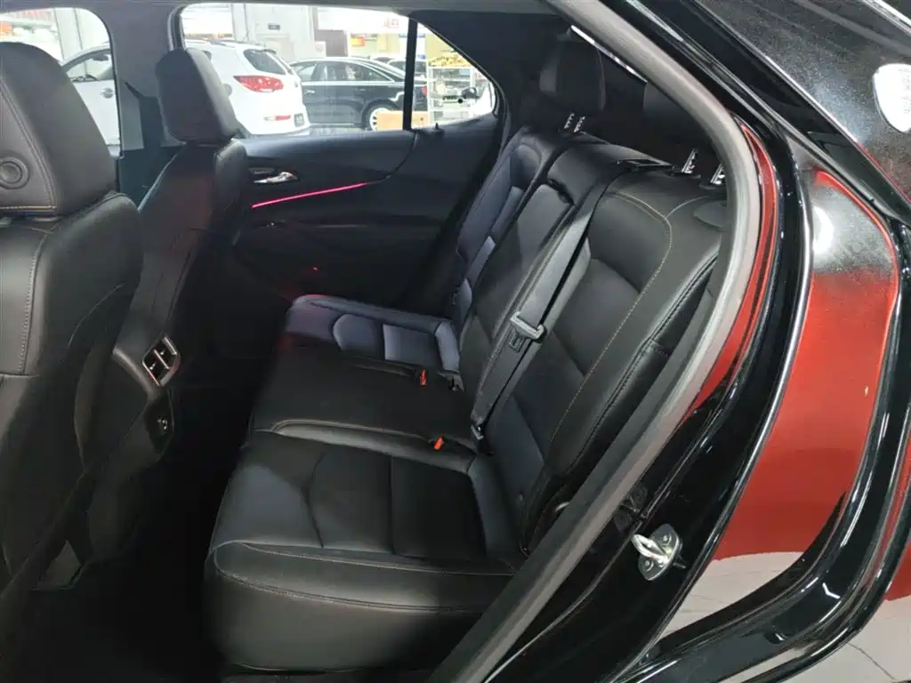 Chevrolet Equinox 2021 535T Yujie Edition фото 17