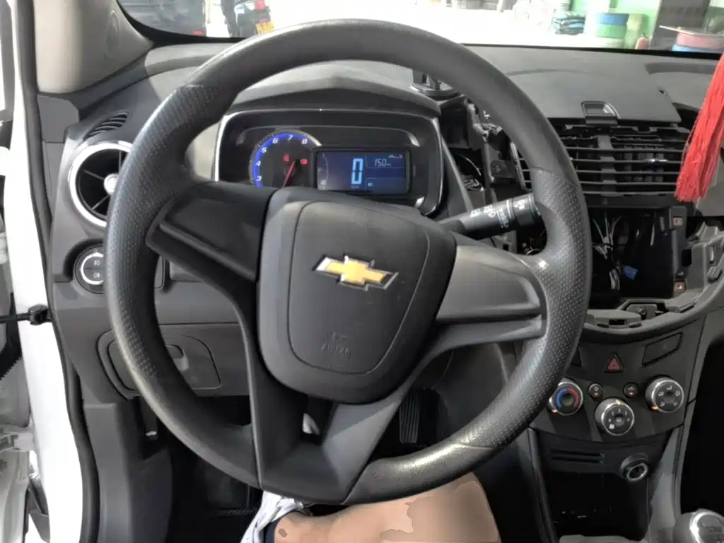 Фото 11 - Chevrolet Trax