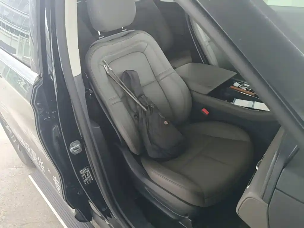 Lincoln Aviator 2026 2024 3.0T V6 AWD Elegance 6-Seater
