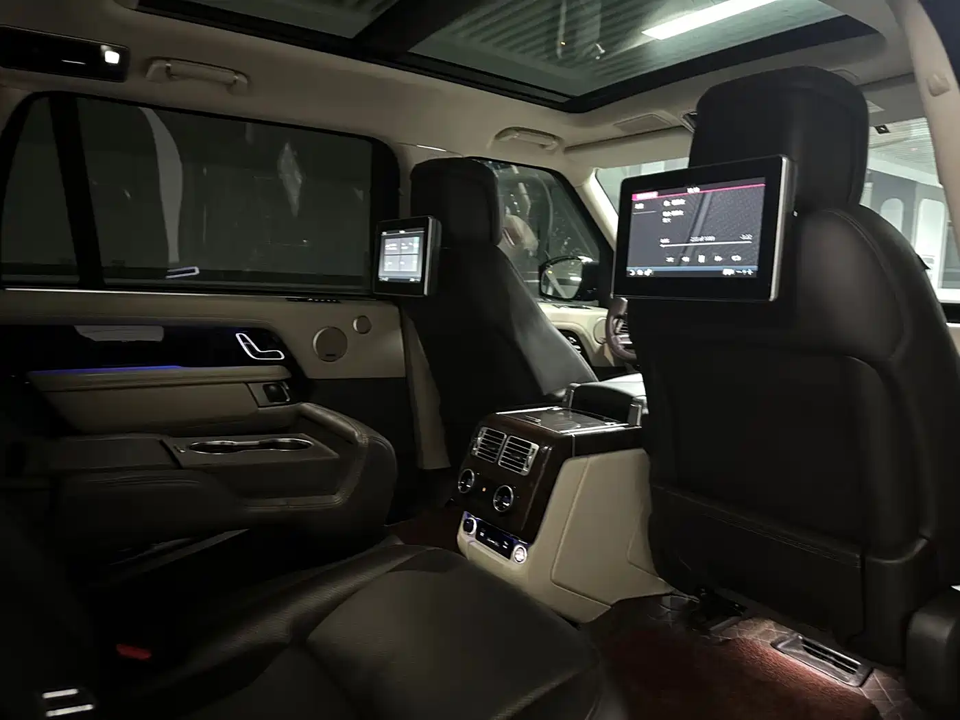 Фото 21 - Land Rover Range Rover