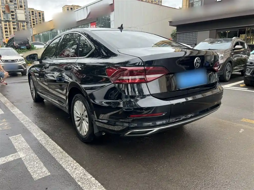 Volkswagen Lavida 2021 1.5L Auto Comfort Edition фото 5