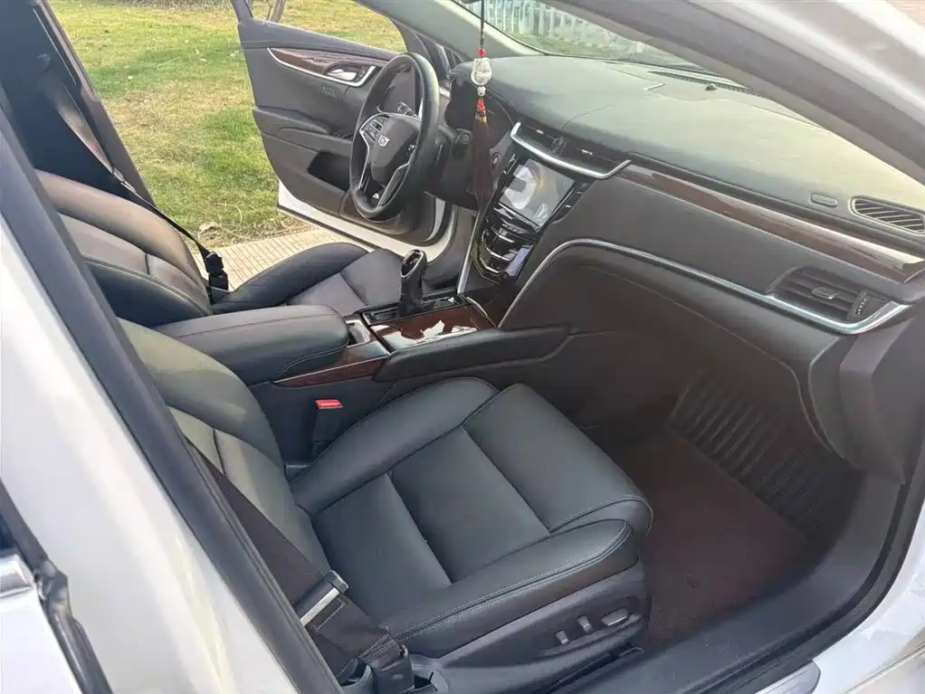 Cadillac XTS 2016 28T Elite фото 10