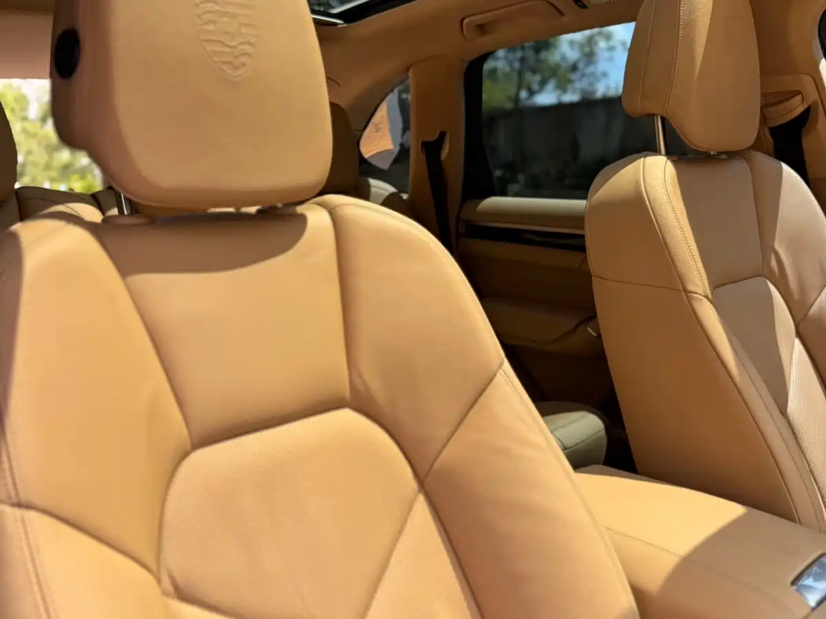 Porsche Cayenne 2014 Cayenne Platinum Edition 3.0T фото 20