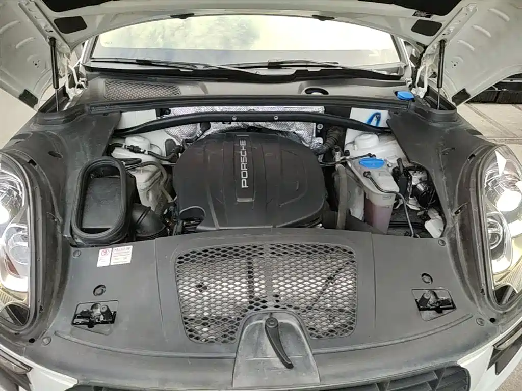 Porsche Macan 2017 Macan 2.0T фото 20