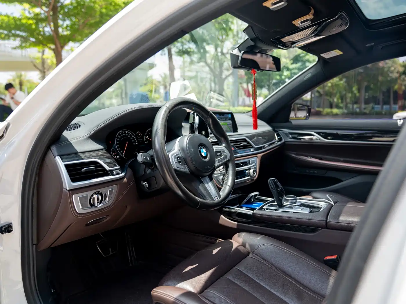 BMW 7 Series 2018 730Li Leading Type M Sport Package фото 12