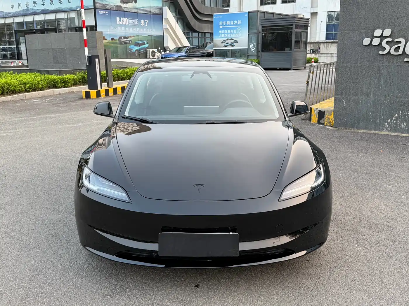 Tesla Model 3 2023 Rear-Wheel Drive фото 2