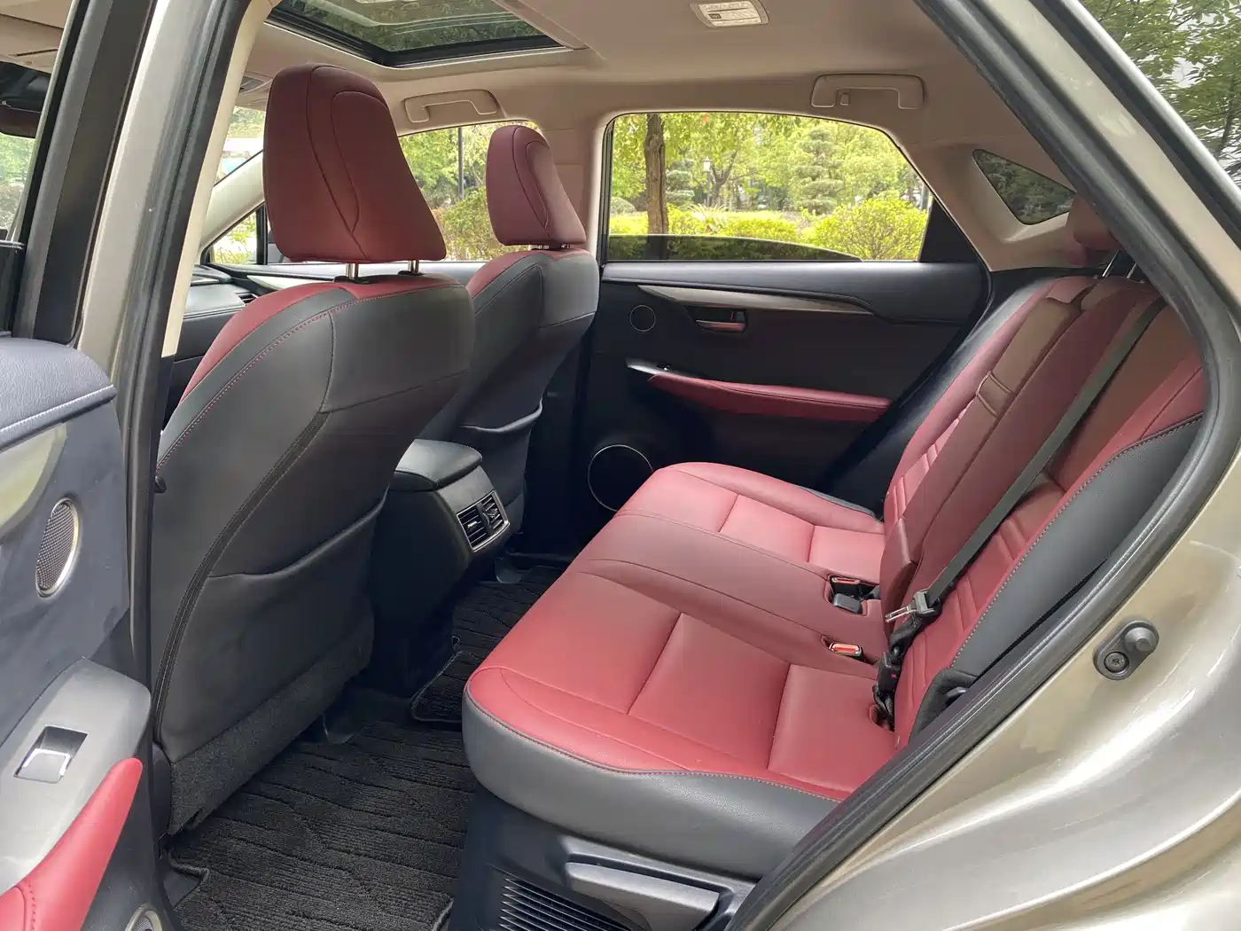 Lexus NX 2020 300h FWD F Sport China VI фото 5