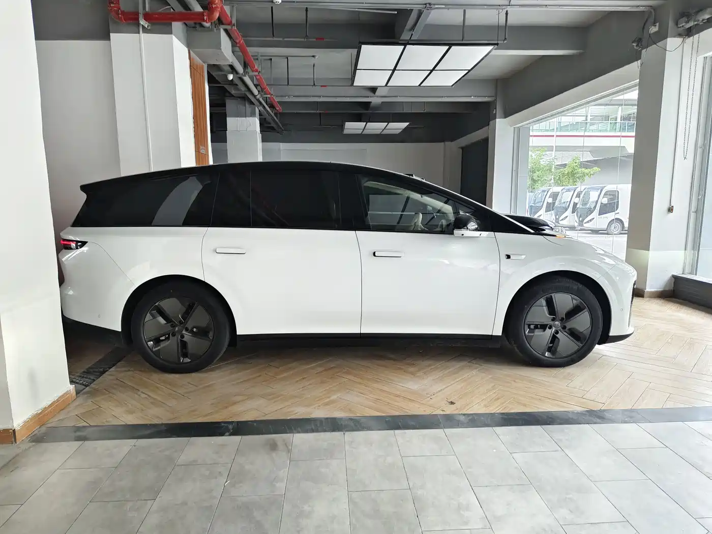 Li Auto Li i8 2026 2025 Standard Edition