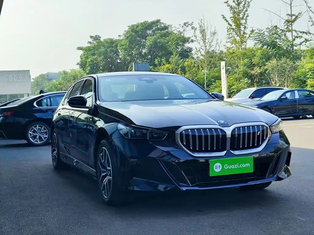 BMW i5 2025 2025 eDrive 40L M Sport Package