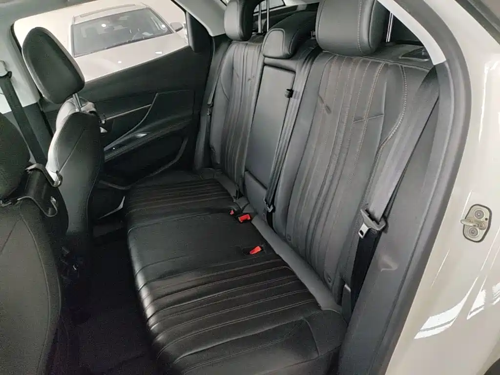 Photo 17 - Peugeot 4008