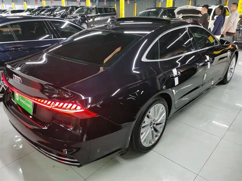 Audi A7L 2024 45TFSI S-line Dream Edition Crystal Package фото 7