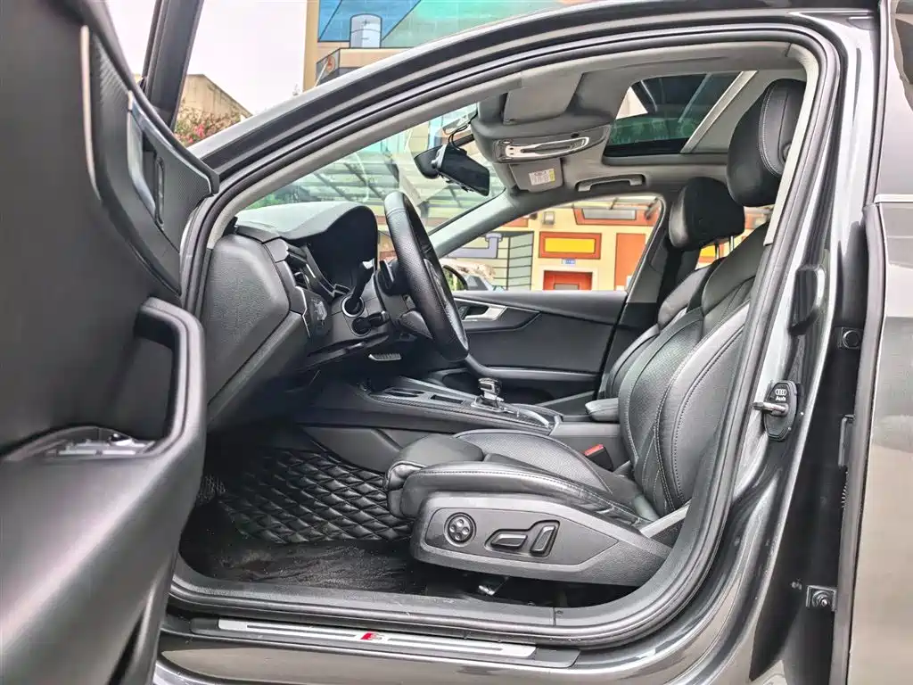 Audi A4L 2020 40 TFSI Fashion Elegance фото 6
