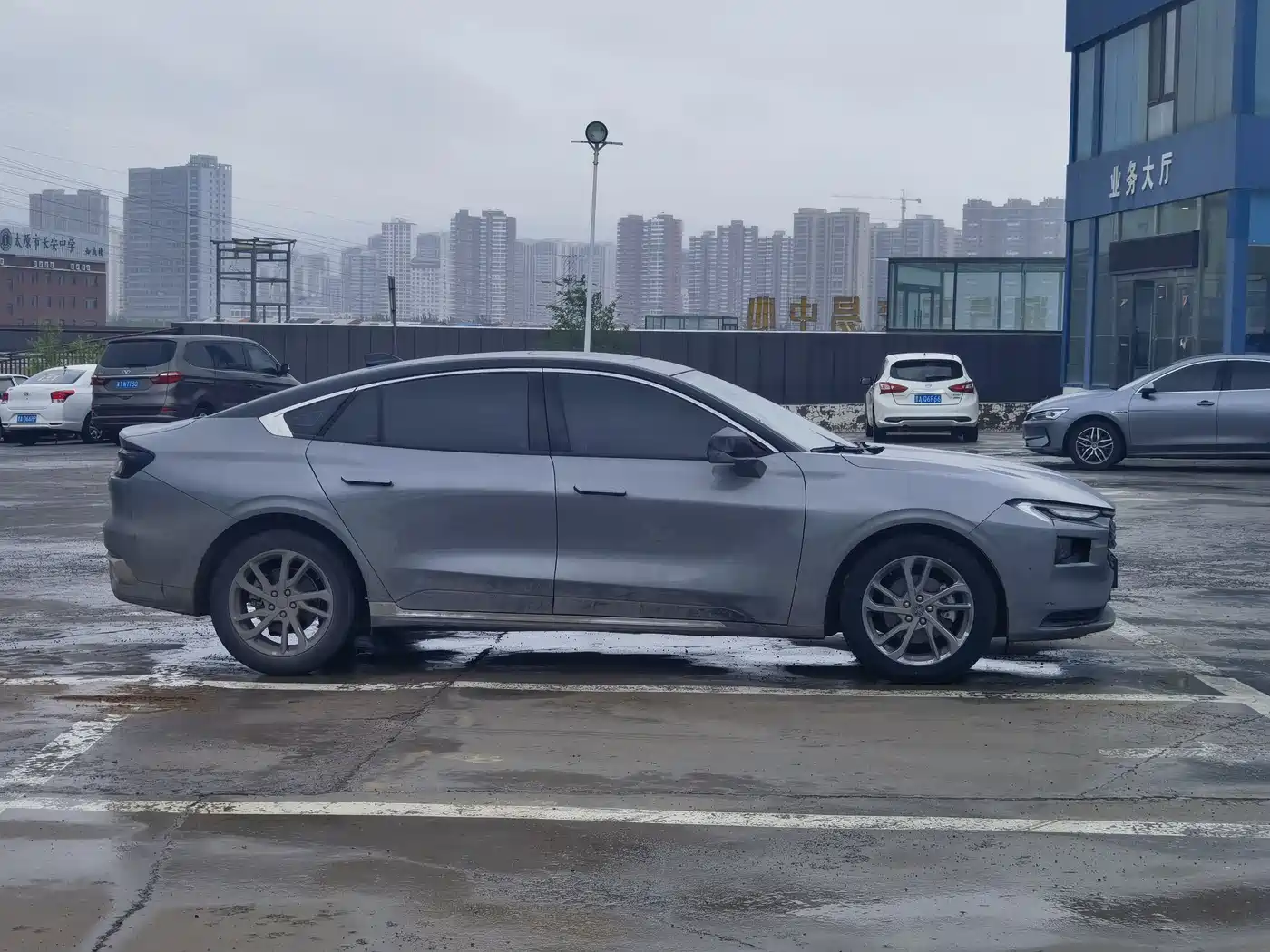 FORD MONDEO