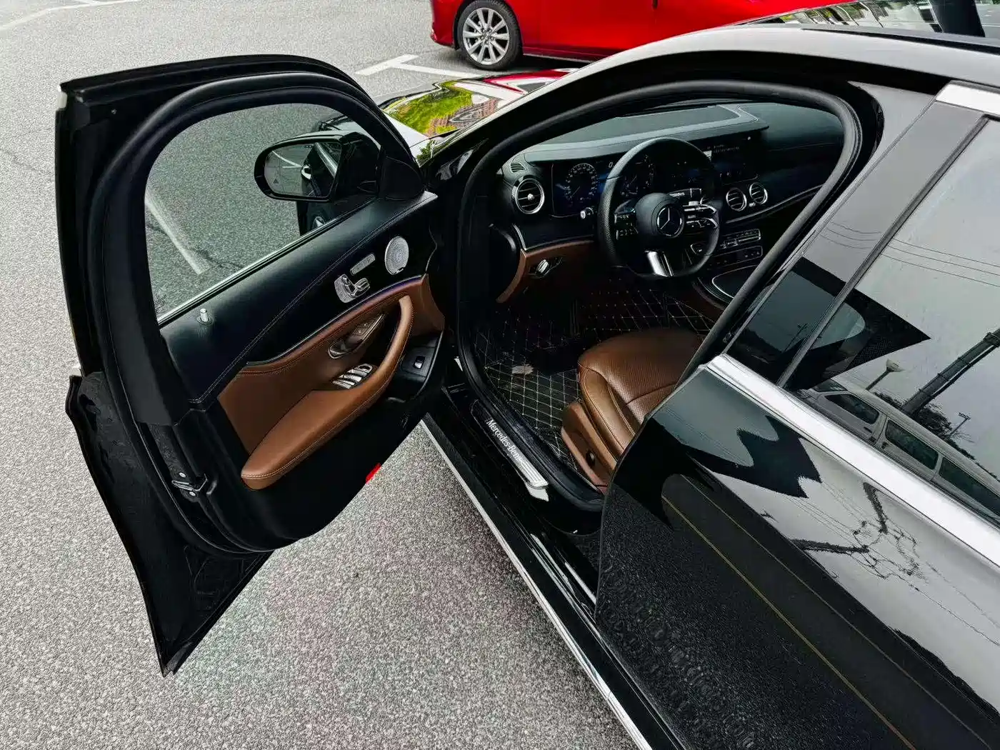 Mercedes-Benz E-Class 2021 E 300 L Sport Luxury Edition фото 12