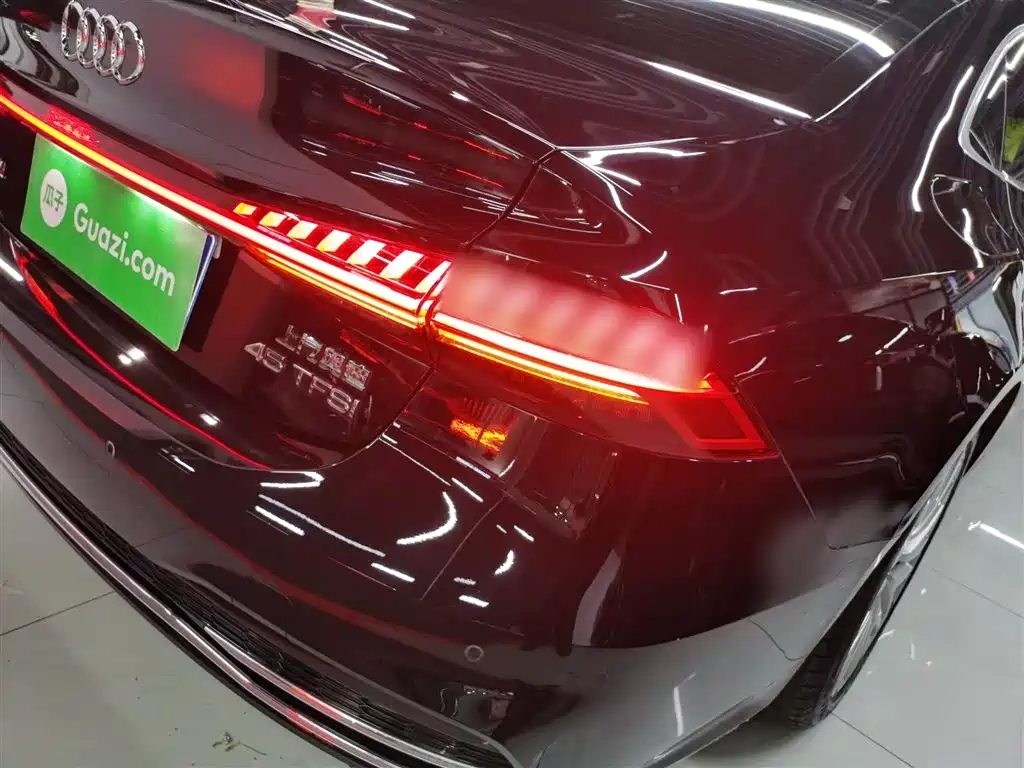 Audi A7L 2024 45TFSI S-line Dream Edition Crystal Package фото 8