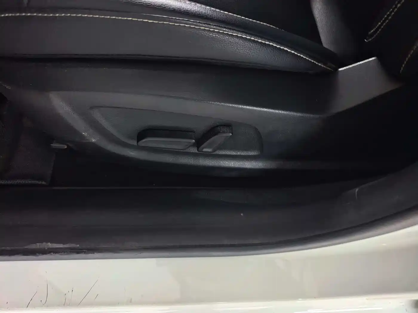 ROEWE EI5