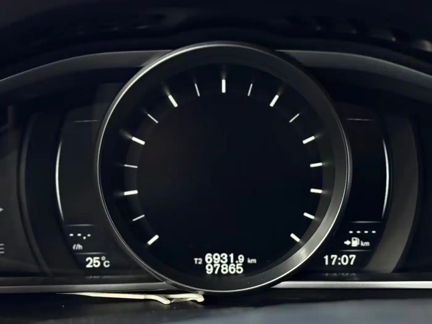 Фото 16 - Volvo V40