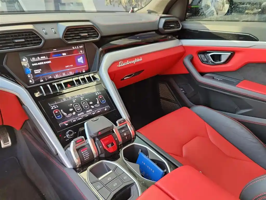 Lamborghini Urus 2018 4.0T V8 фото 5