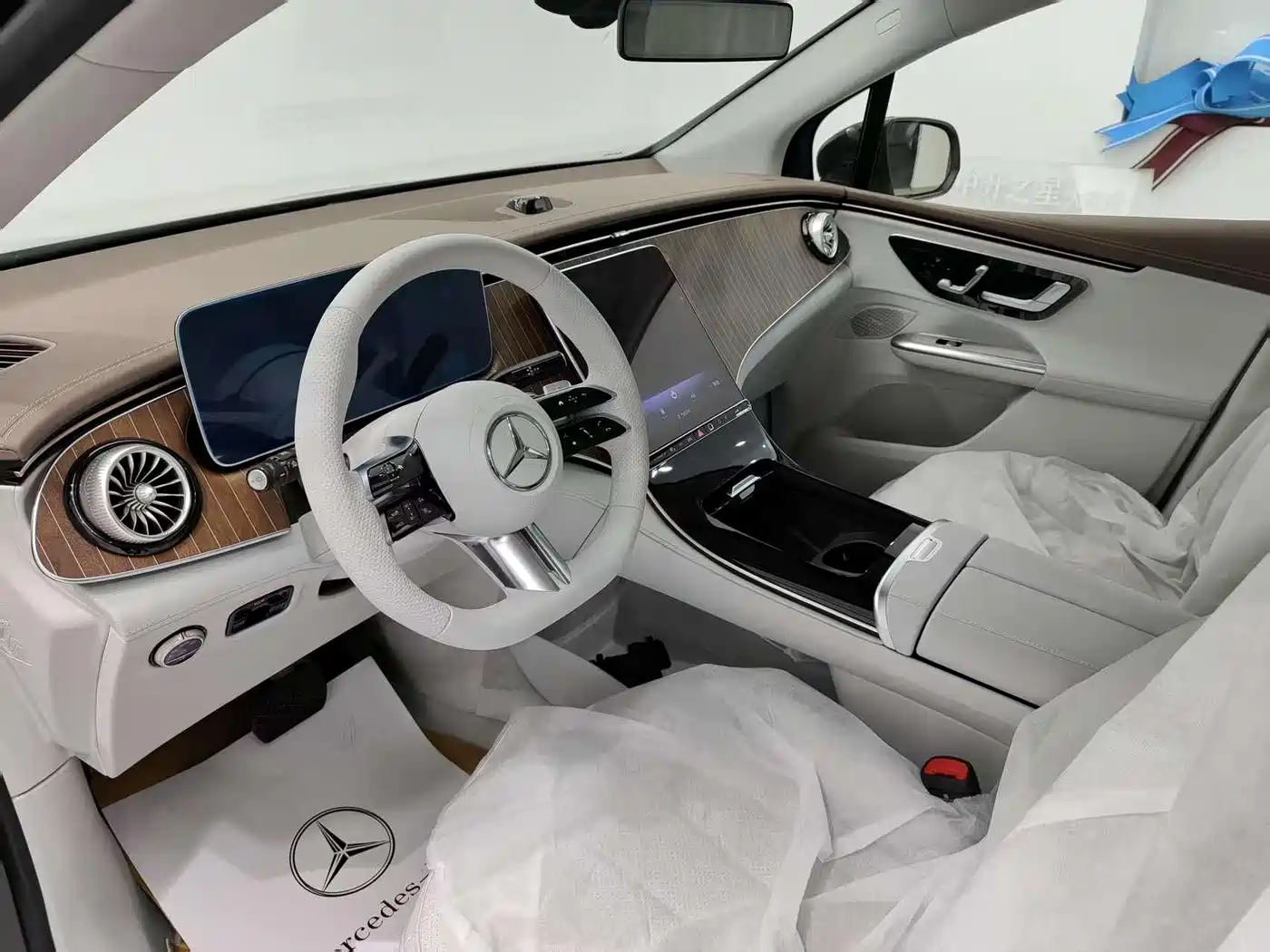 Mercedes-Benz EQE SUV 2024 500 4MATIC Pioneer Edition фото 7