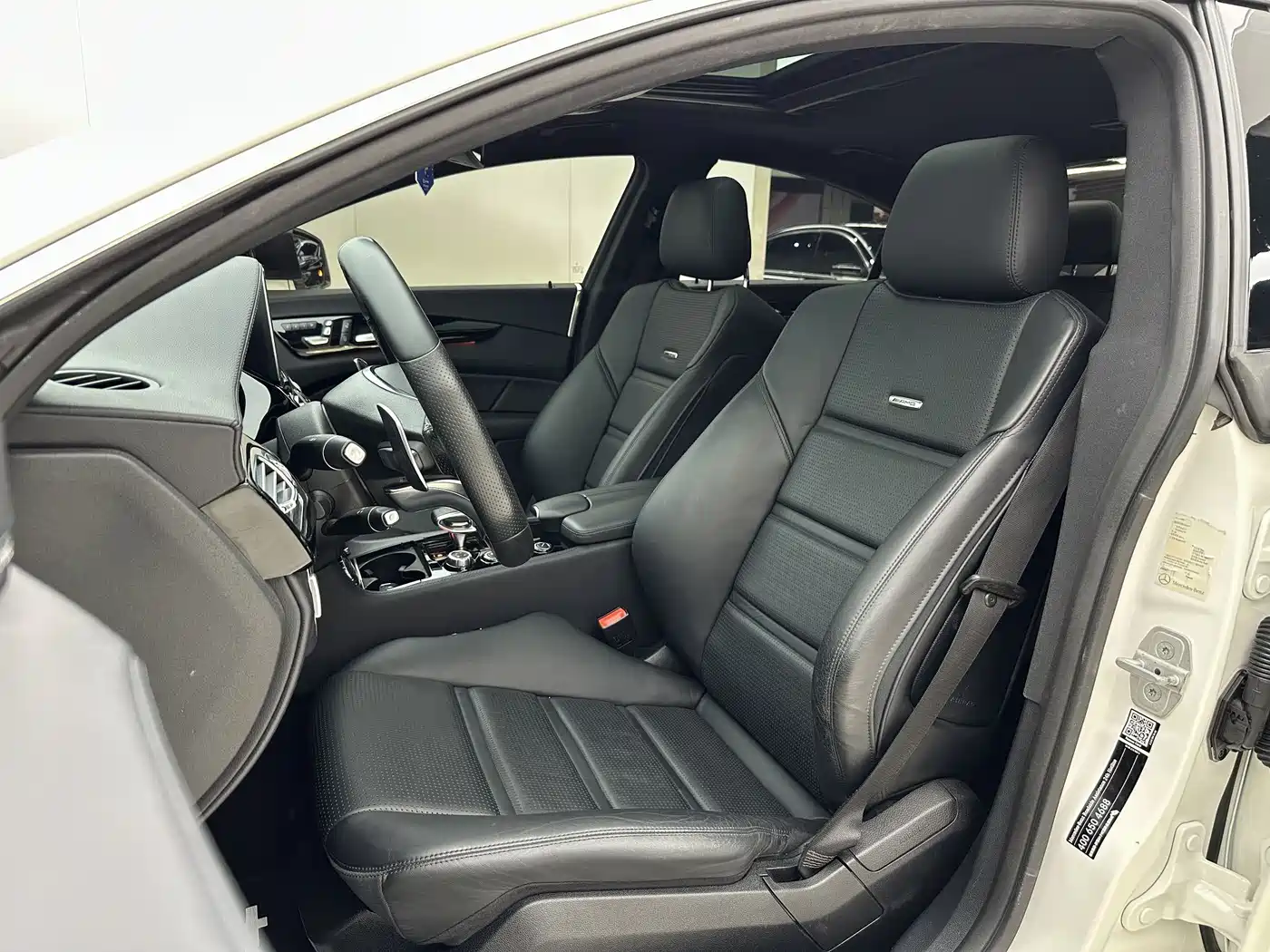 Mercedes-Benz CLS AMG 2015 AMG CLS 63 4MATIC фото 13