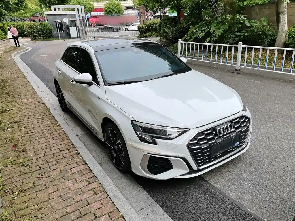 Audi A3 2024 Model Sportback 35 TFSI Fashion Sport фото 8