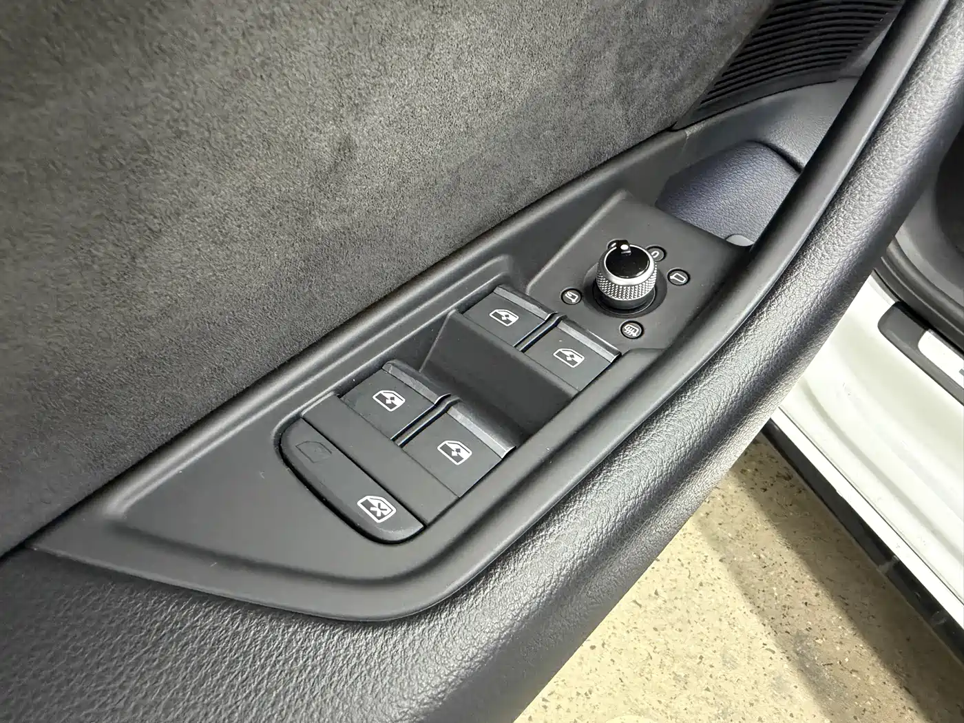 Photo 19 - Audi A4L