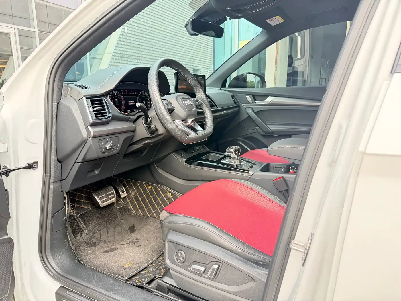 Audi Q5L Sportback 2024 40 TFSI Luxury Version фото 8