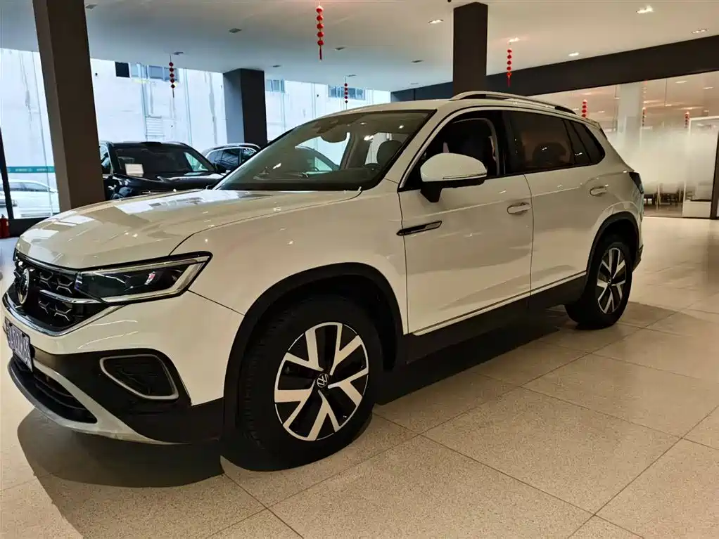 Volkswagen Tayron 2023 300TSI 2WD Luxury Plus Advanced Edition фото 2