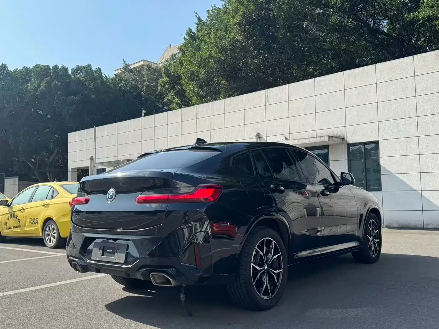 BMW X4 2022 xDrive 25i M Sport Package фото 8