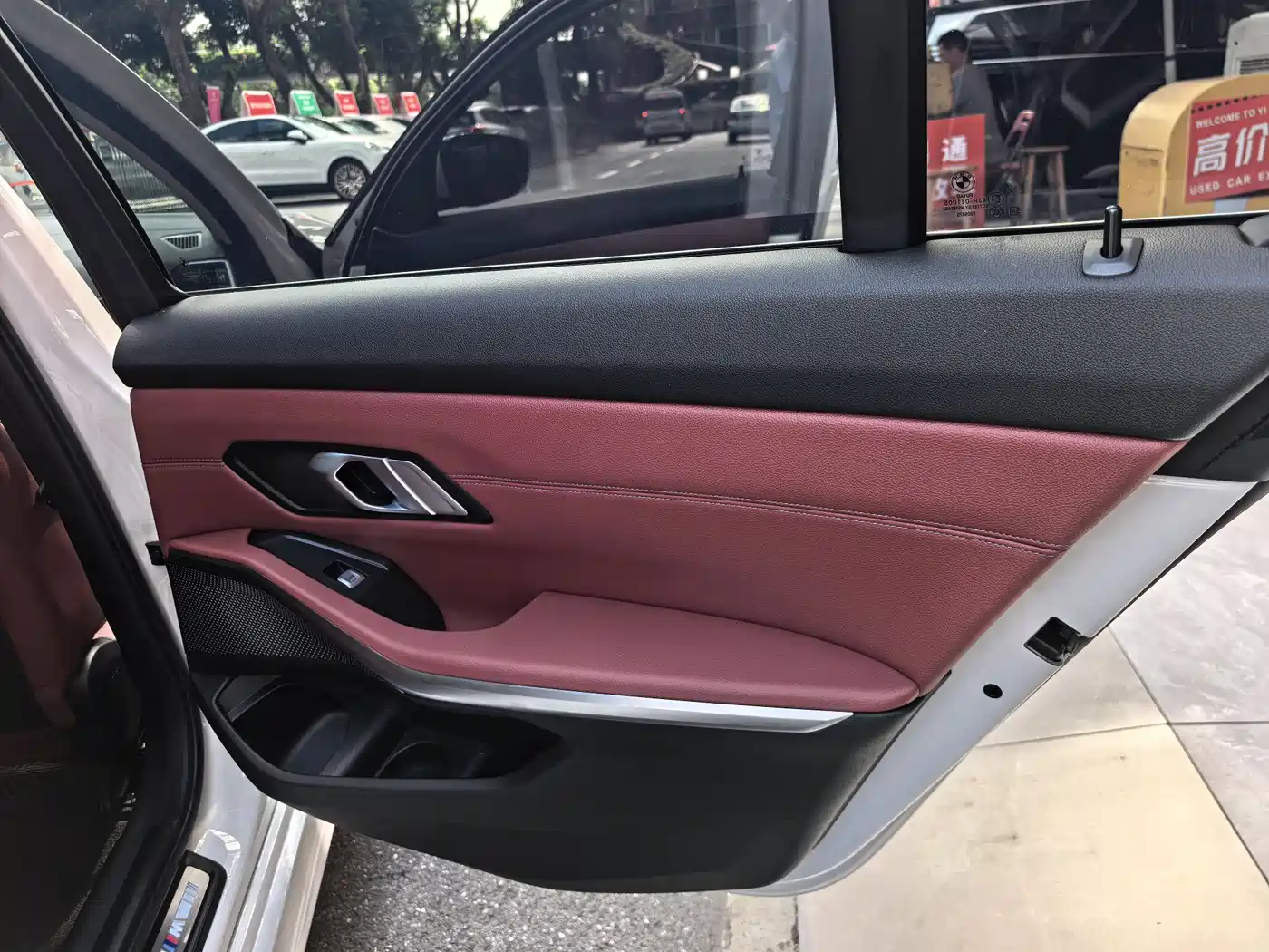 BMW 3 Series 2023 320Li M Sport Package фото 10