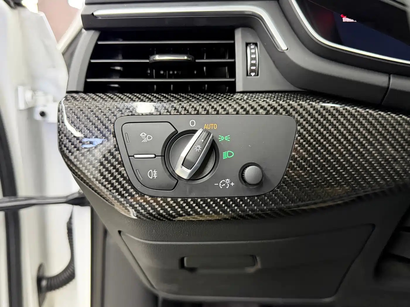 Photo 18 - Audi A4L