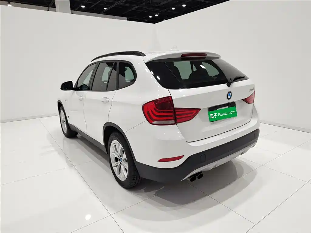 BMW X1 2014 sDrive18i Fashion Edition фото 5