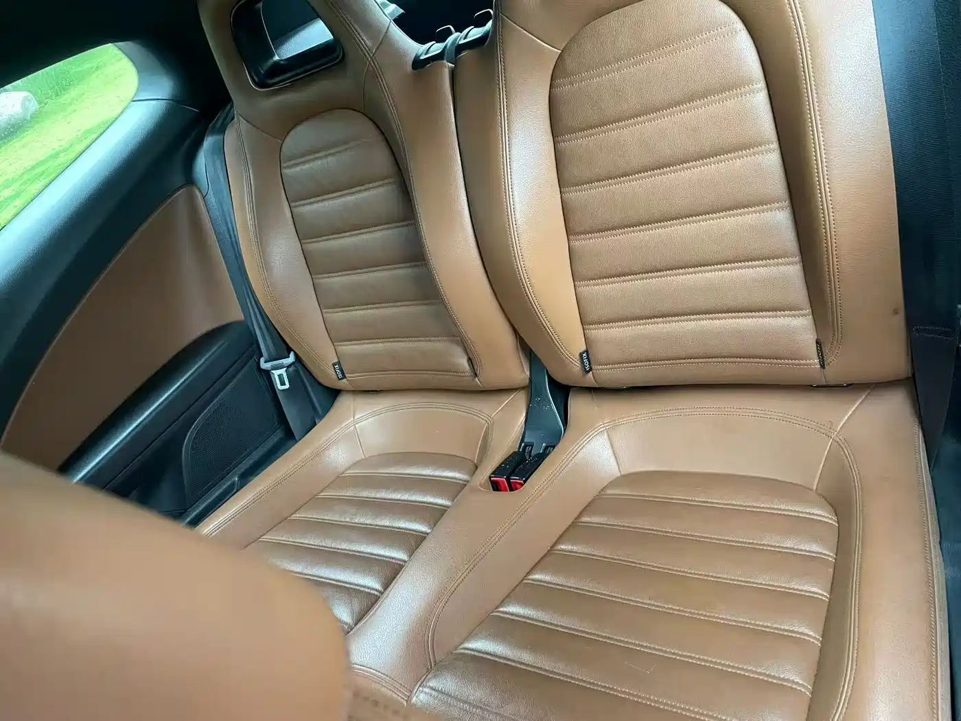 Volkswagen Scirocco 2011 2.0TSI Luxury фото 5