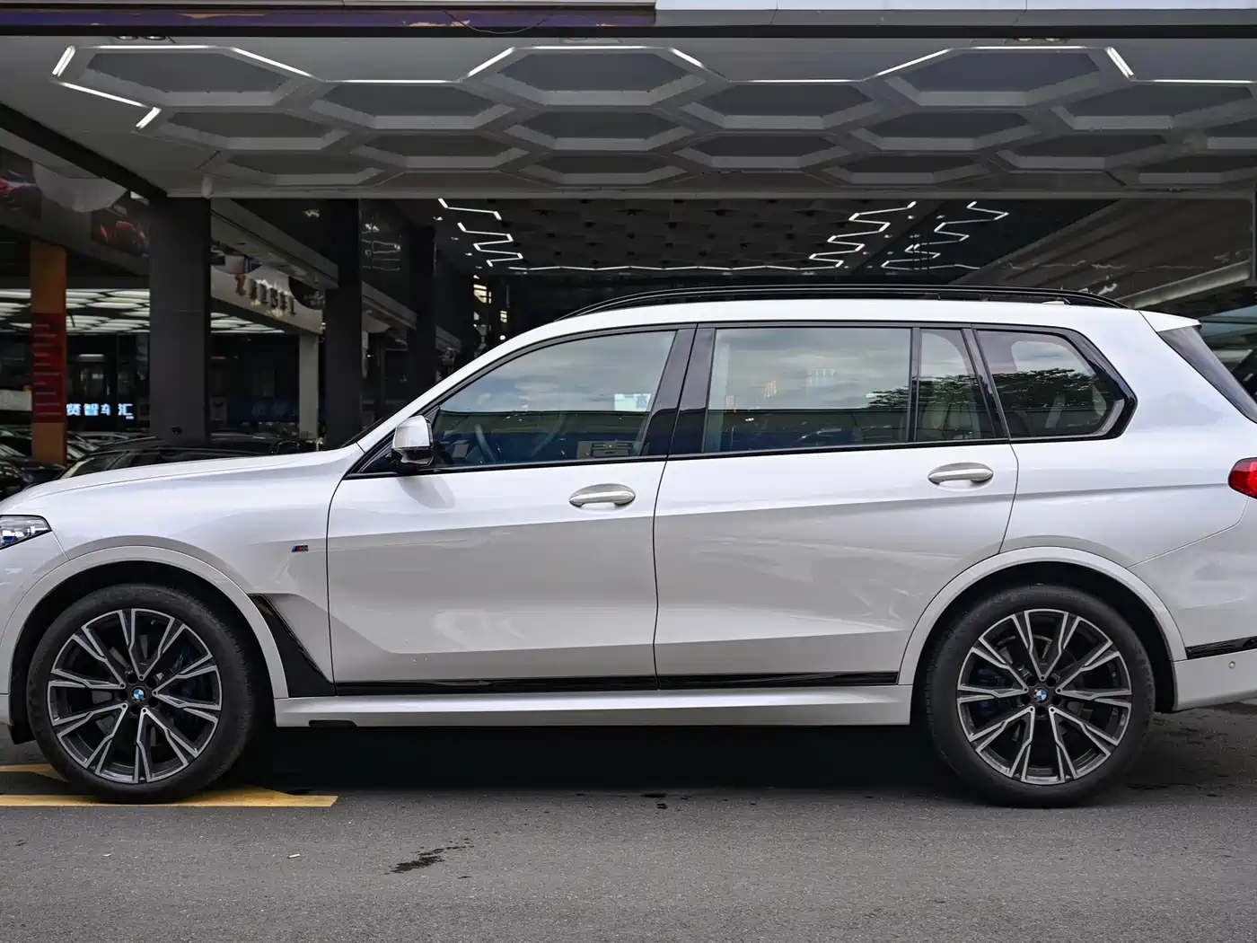 BMW X7 2020 xDrive40i Executive M Sport Package фото 2