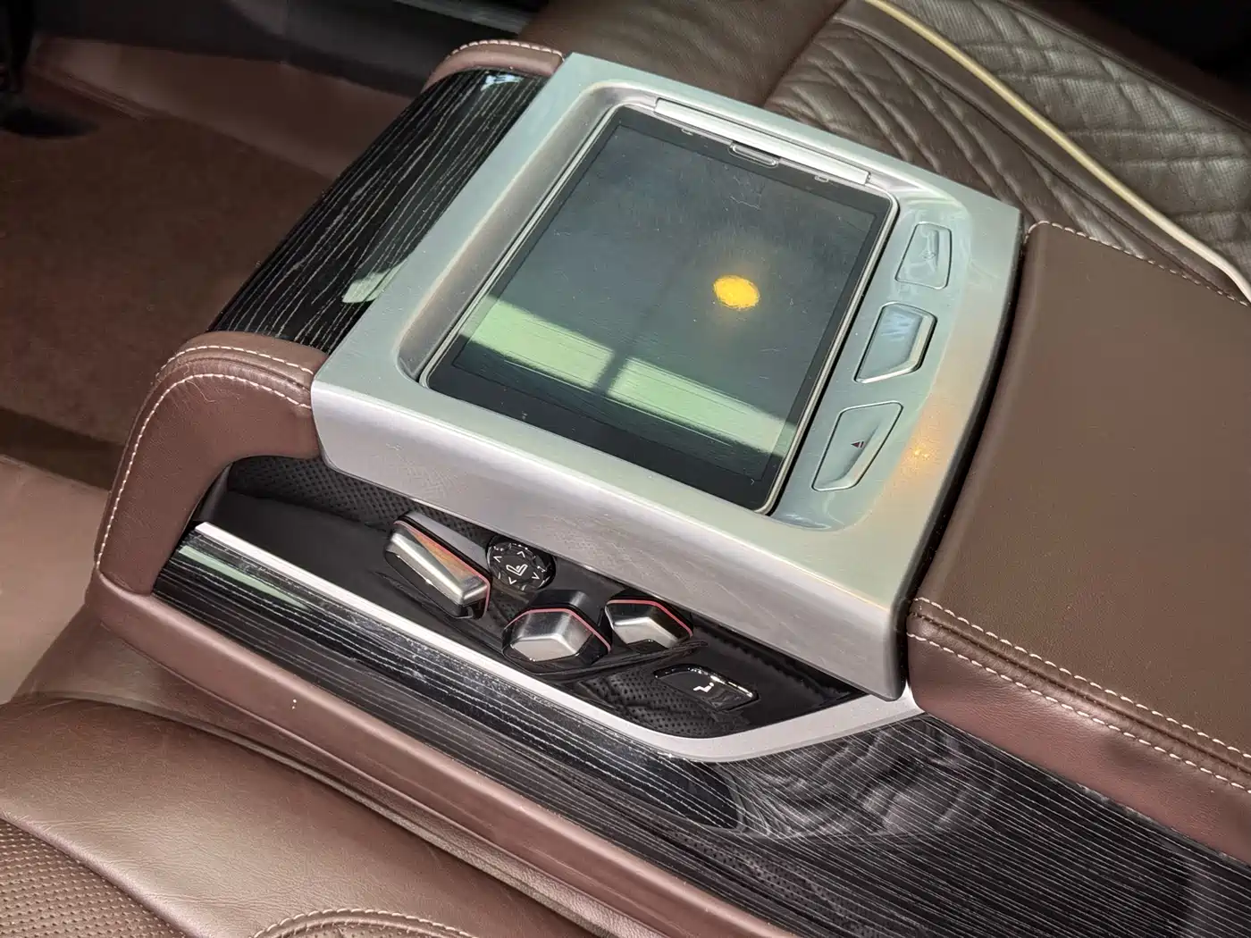 BMW 7 Series 2021 Model 740Li Leading M Sport Package фото 8